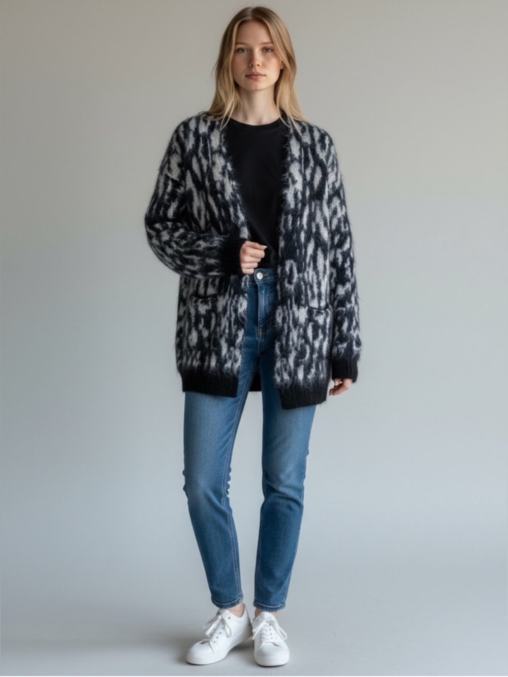 Talula NWOT open front knit black blue white pattern cardigan wool size small